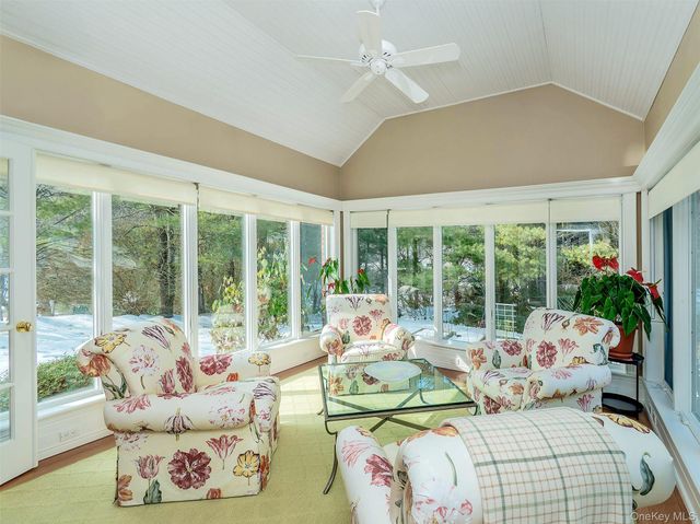 18 Harriman Drive, Port Washington, NY 11050