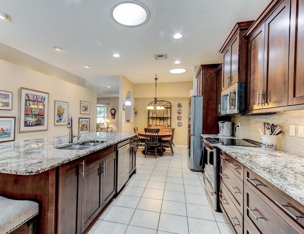 Image 13 of property listing at 2613 CORBYTON COURT, Orlando, FL 32828