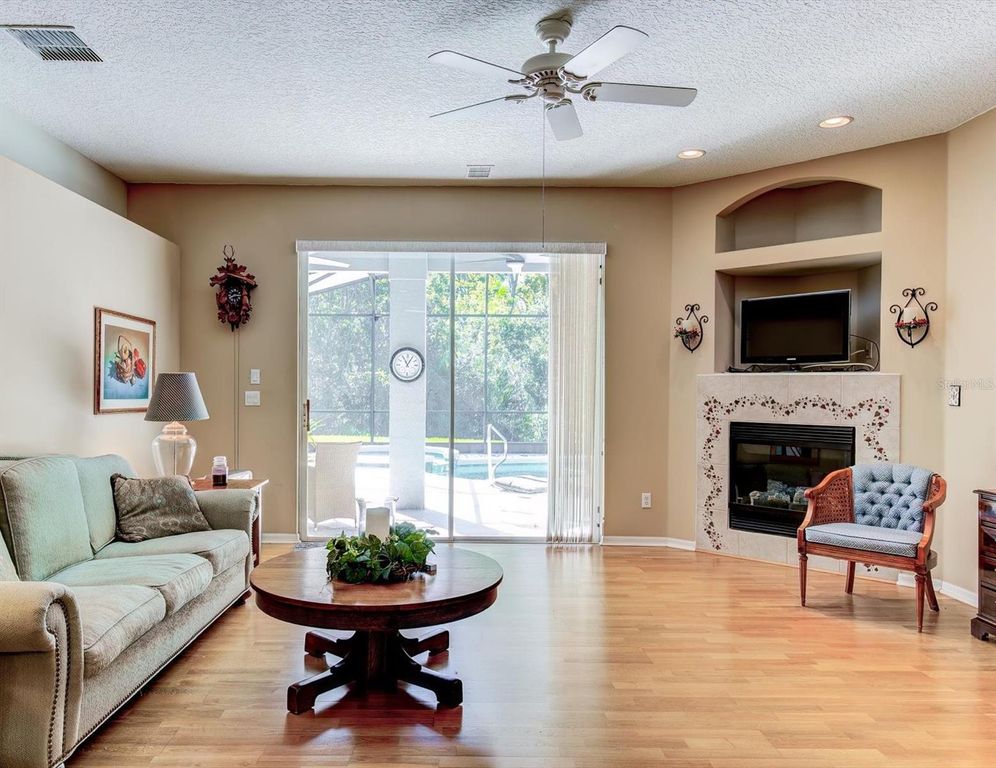 Image 18 of property listing at 2613 CORBYTON COURT, Orlando, FL 32828