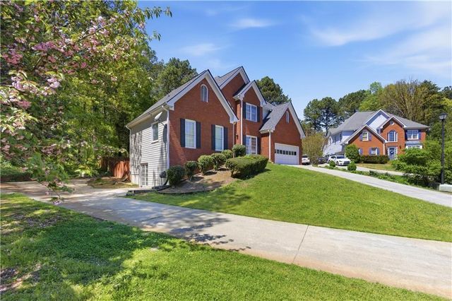 2255 Pinehaven Court, Grayson, GA 30017