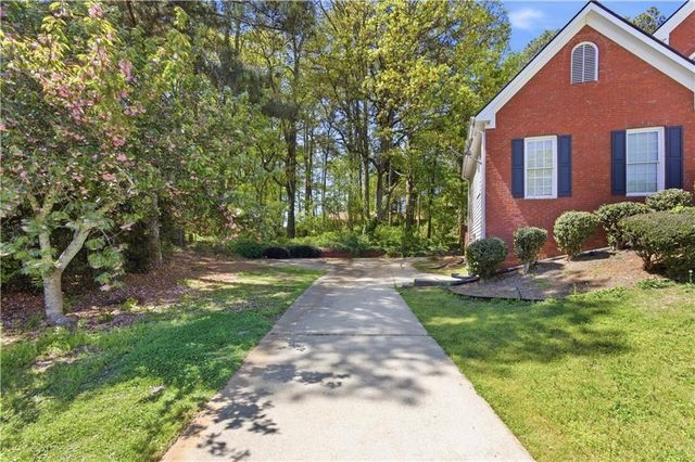 2255 Pinehaven Court, Grayson, GA 30017