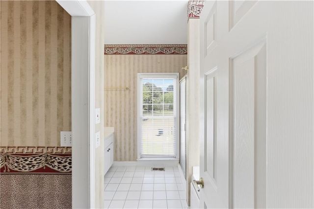 2255 Pinehaven Court, Grayson, GA 30017