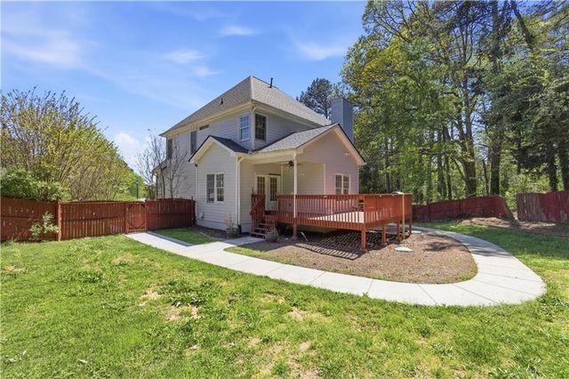 2255 Pinehaven Court, Grayson, GA 30017