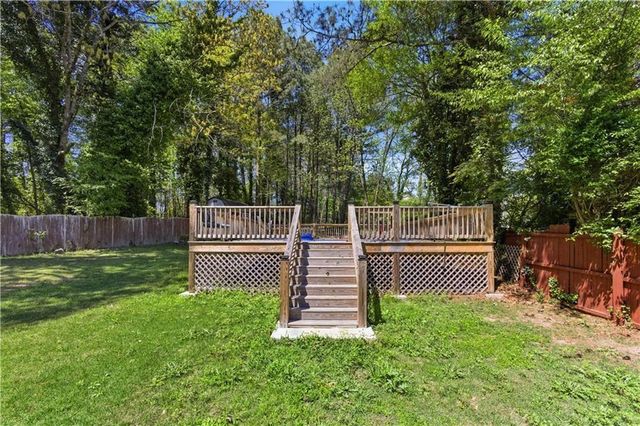 2255 Pinehaven Court, Grayson, GA 30017