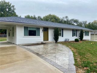 406 - 408 Front Street, Grain Valley, MO 64029