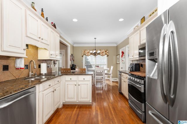 7513 OLD MILL CIRCLE, Trussville, AL 35173