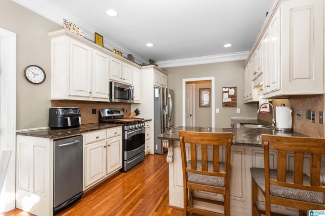 7513 OLD MILL CIRCLE, Trussville, AL 35173