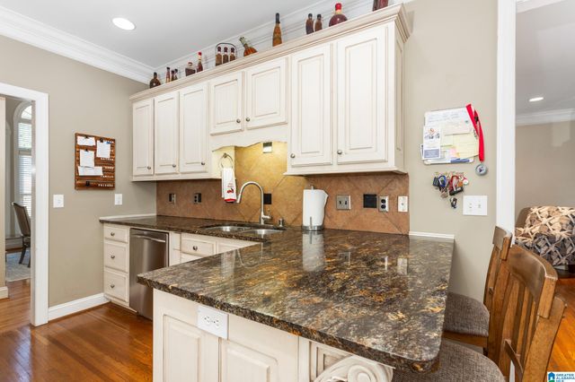 7513 OLD MILL CIRCLE, Trussville, AL 35173