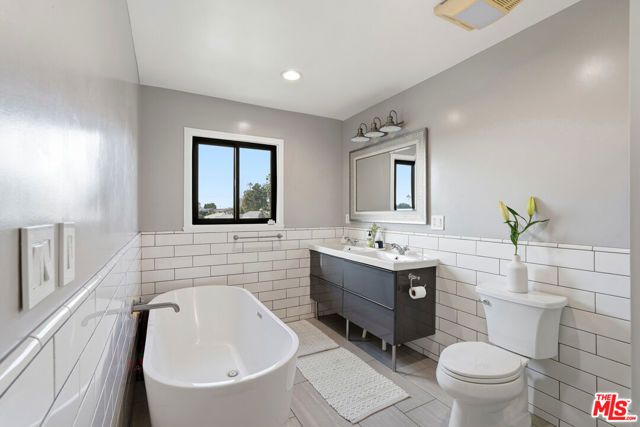 5509 Onacrest Drive, Los Angeles, CA 90043