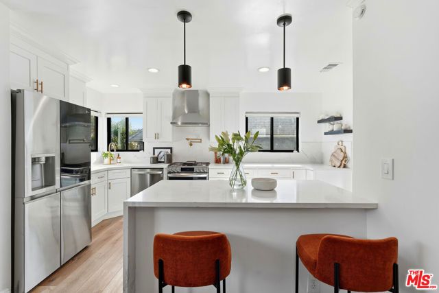 5509 Onacrest Drive, Los Angeles, CA 90043