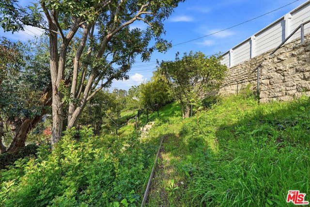 5509 Onacrest Drive, Los Angeles, CA 90043