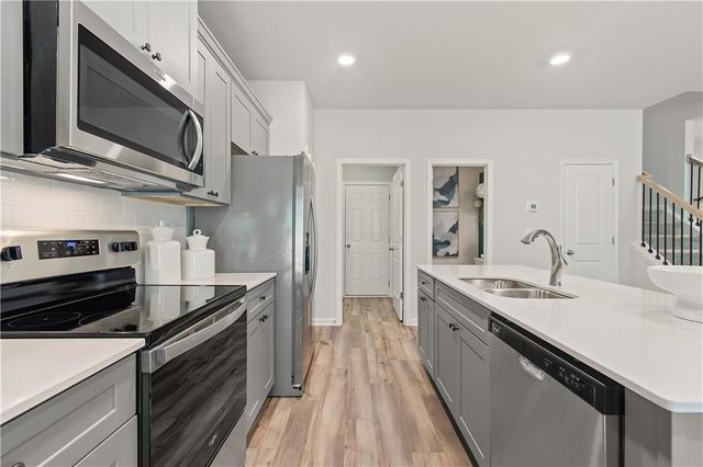 631 Treasure Drive, Stockbridge, GA 30281