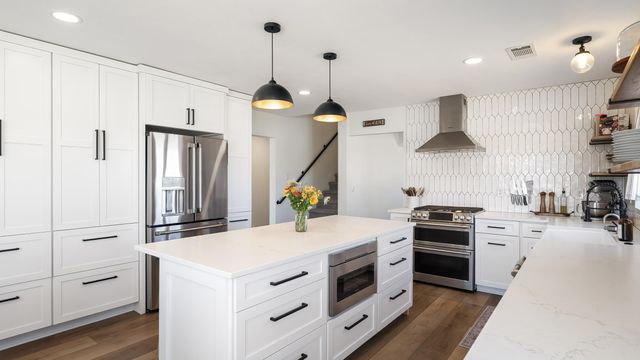 13716 E Piper Rd, Spokane, WA 99217