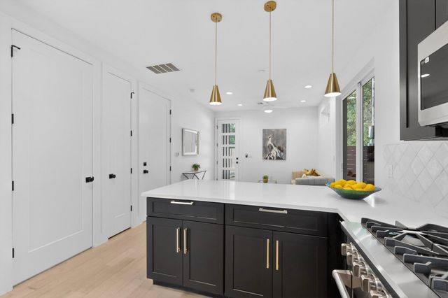 1708 Canterbury ST 2, Austin, TX 78702
