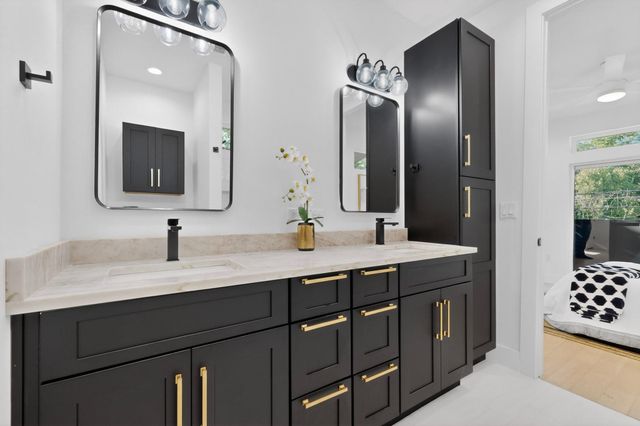 1708 Canterbury ST 2, Austin, TX 78702
