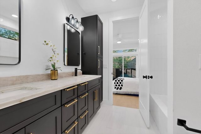 1708 Canterbury ST 2, Austin, TX 78702