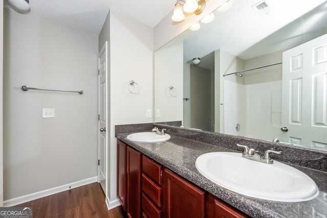 316 Lauren Drive, Fairburn, GA 30213