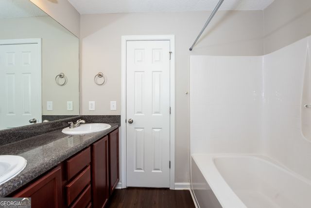 316 Lauren Drive, Fairburn, GA 30213