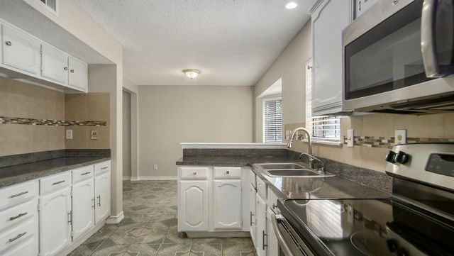 2541 Galemeadow Drive, Fort Worth, TX 76123