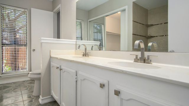 2541 Galemeadow Drive, Fort Worth, TX 76123