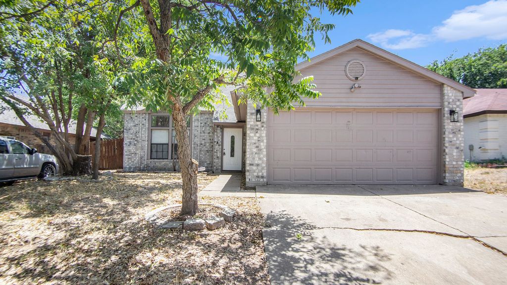 2541 Galemeadow Drive, Fort Worth, TX 76123