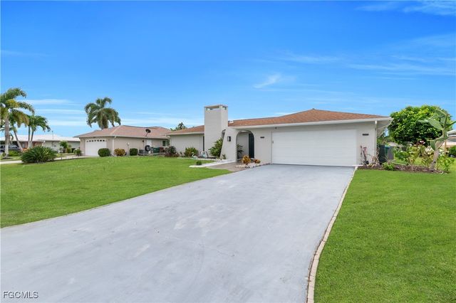 3746 SE 1st PL, Cape Coral, FL 33904