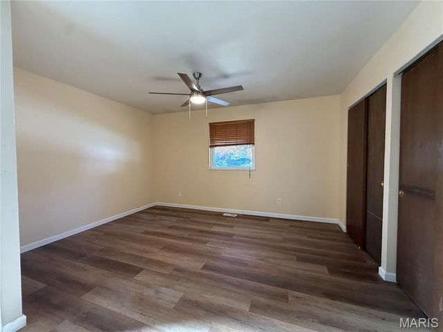 601 Wickford Way, Ballwin, MO 63021