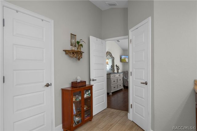 3271 N Burroughs Path, Beverly Hills, FL 34465