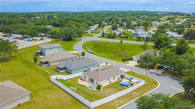3271 N Burroughs Path, Beverly Hills, FL 34465
