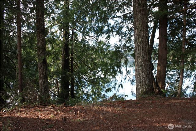 3470 N Mission Road, Bremerton, WA 98312