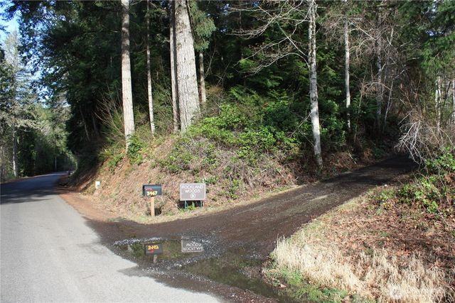 3470 N Mission Road, Bremerton, WA 98312