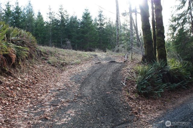 3470 N Mission Road, Bremerton, WA 98312