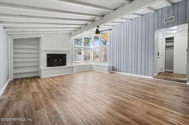 1113 FOUNTAIN Road, Jacksonville, FL 32205