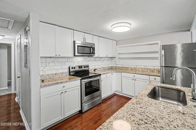 1113 FOUNTAIN Road, Jacksonville, FL 32205