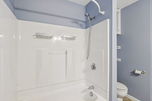 14 Pleasant St A, Franklin, MA 02038