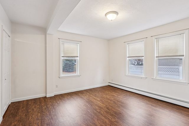 14 Pleasant St A, Franklin, MA 02038