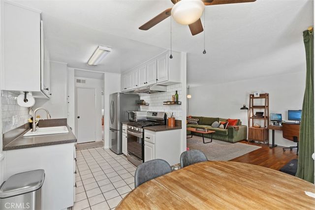 700 W La Veta M3, Orange, CA 92868