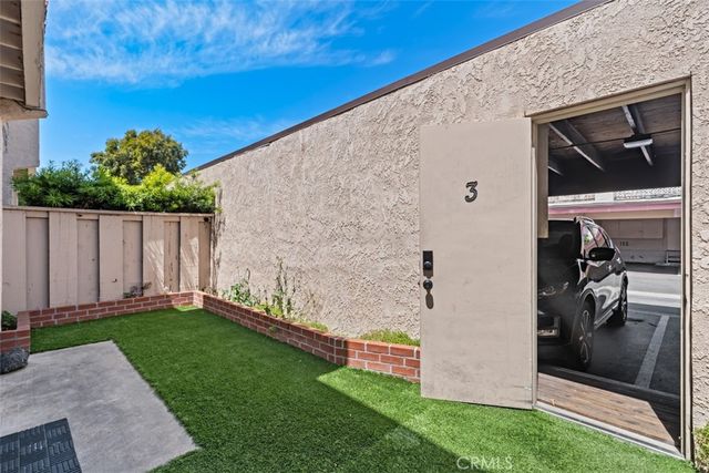 700 W La Veta M3, Orange, CA 92868