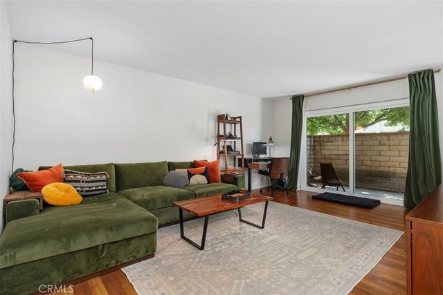700 W La Veta M3, Orange, CA 92868