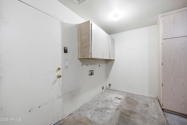 1025 W JEANINE Drive, Tempe, AZ 85284