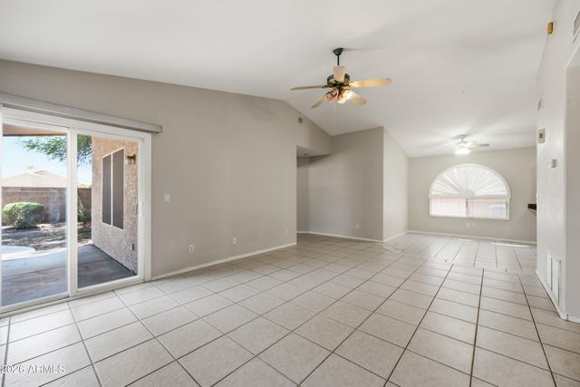 1025 W JEANINE Drive, Tempe, AZ 85284