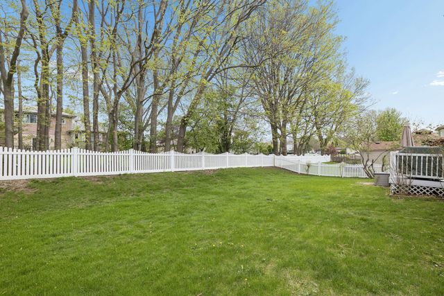 623 Wild Indigo Avenue, Romeoville, IL 60446