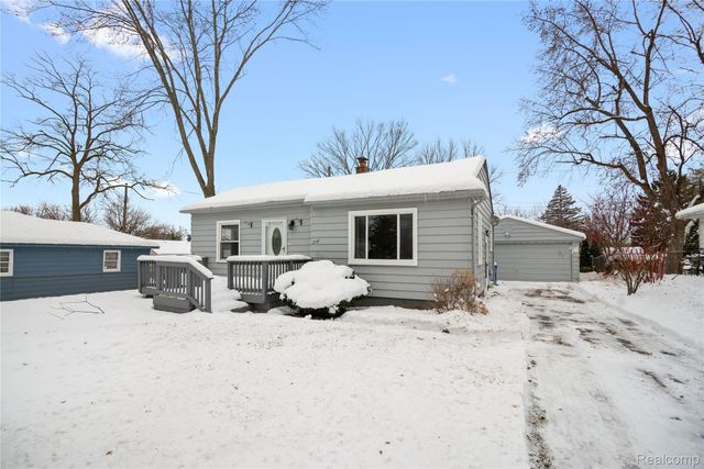 242 Preston Avenue, Waterford Charter Township, MI 48328
