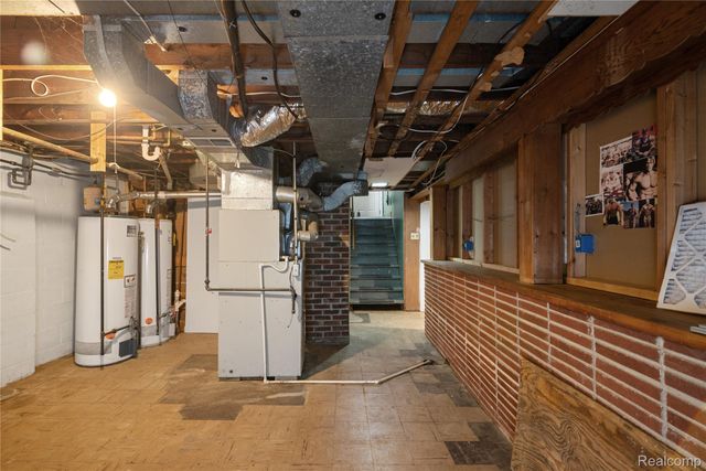 242 Preston Avenue, Waterford Charter Township, MI 48328