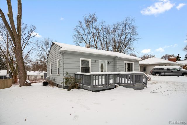 242 Preston Avenue, Waterford Charter Township, MI 48328