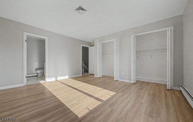 22 Flynn Pl, Wayne Twp., NJ 07470