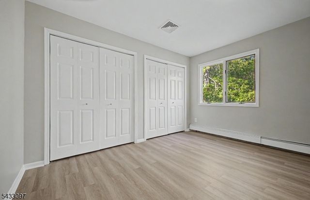 22 Flynn Pl, Wayne Twp., NJ 07470