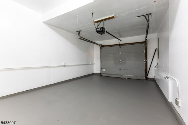 22 Flynn Pl, Wayne Twp., NJ 07470