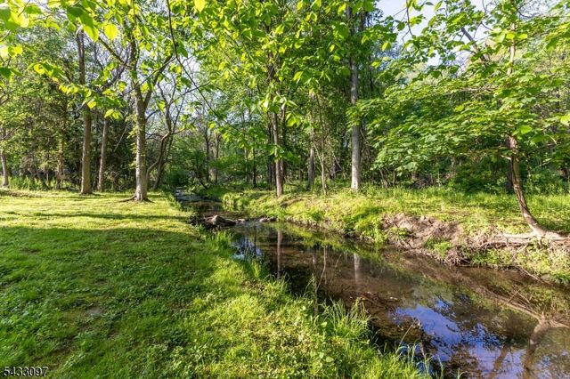 22 Flynn Pl, Wayne Twp., NJ 07470