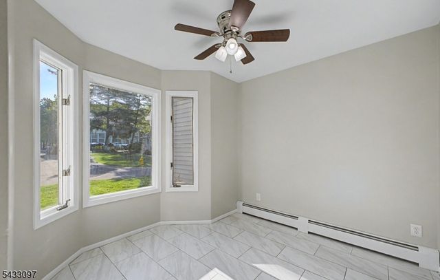 22 Flynn Pl, Wayne Twp., NJ 07470
